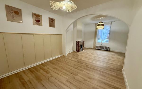 Maison à vendre    4 pièces • 79 m2 Saint-Quentin