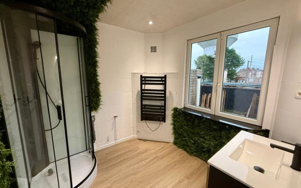 Maison à vendre    4 pièces • 79 m2 Saint-Quentin