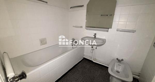 À vendre Appartement 4 pièces 93.25 m² - Avignon 84000