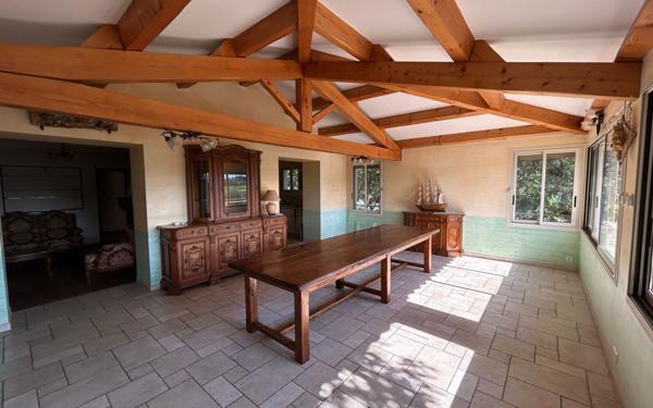 Maison à vendre    7 pièces •  Carpentras