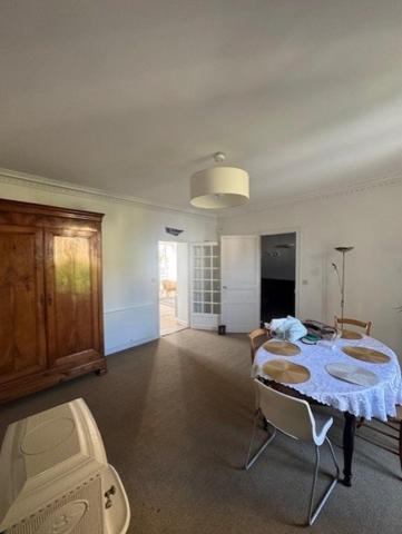 MAISON DE VILLE PROCHE MER