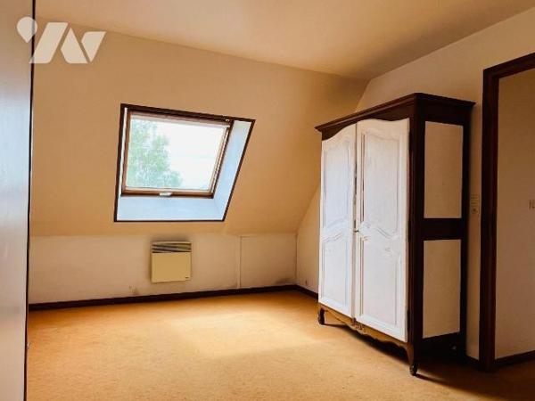 ST MARTIN DES CHAMPS - En campagne, dans un endroit paisible maison rénovée avec goût d'environ...