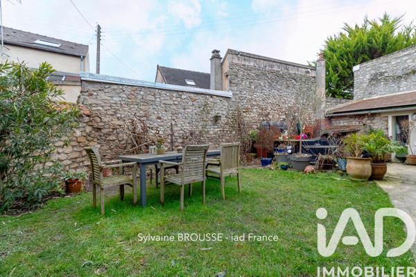 Maison à vendre 5 pièces 120 m² Villepreux