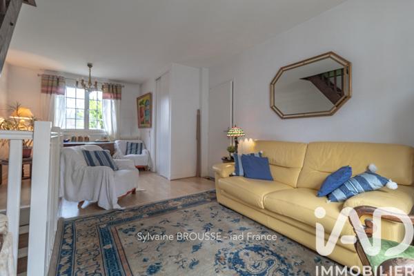 Maison à vendre 5 pièces 120 m² Villepreux