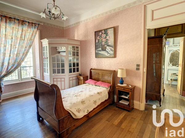 Maison à vendre 8 pièces 360 m² Bourg-Argental