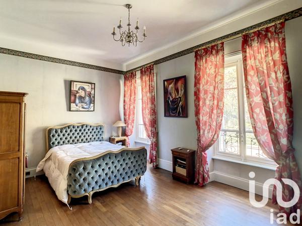 Maison à vendre 8 pièces 360 m² Bourg-Argental