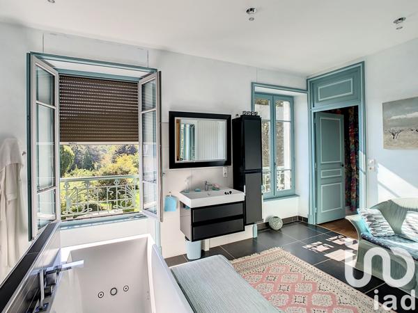 Maison à vendre 8 pièces 360 m² Bourg-Argental