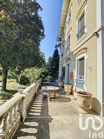 Maison à vendre 8 pièces 360 m² Bourg-Argental