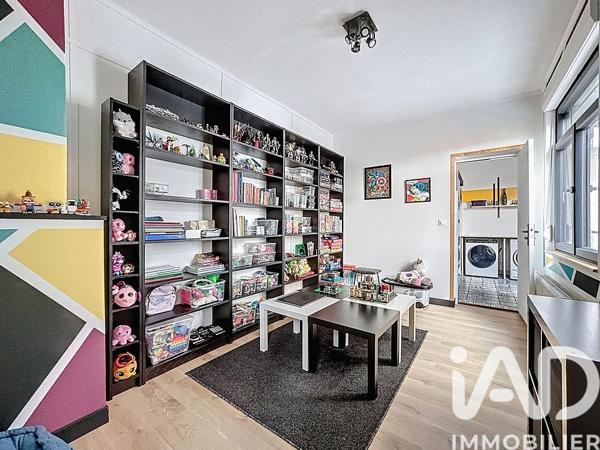 Maison à vendre 10 pièces 247 m² Comines