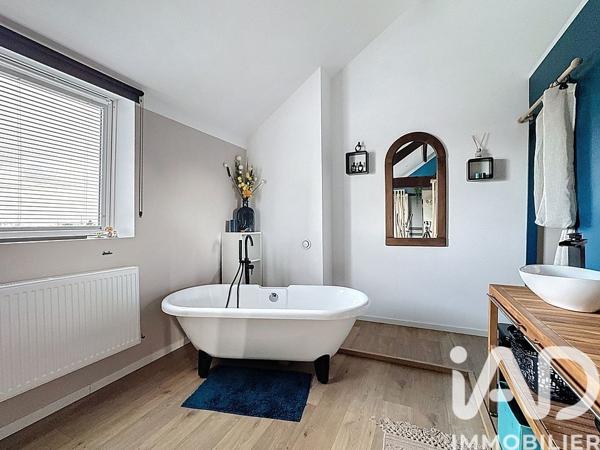 Maison à vendre 10 pièces 247 m² Comines
