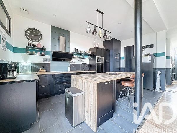 Maison à vendre 10 pièces 247 m² Comines