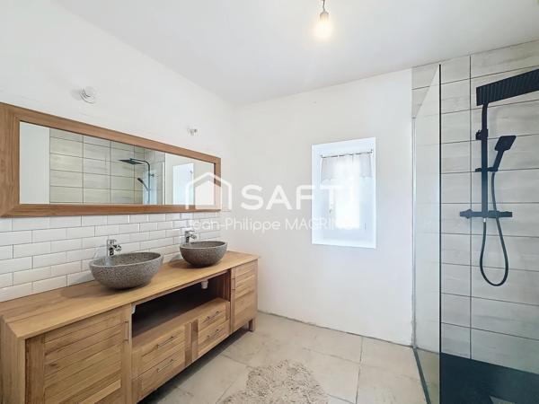 Grande maison à Bélesta – 5 pièces avec jardin et garage.