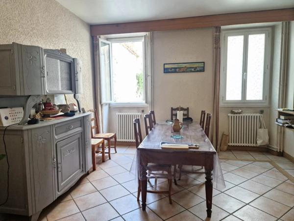 Vente Maison de village 8 pièces 196 m2 à Peyrehorade