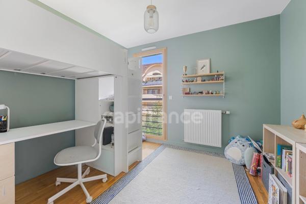 Appartement à vendre 4 pièces FERNEY VOLTAIRE (01)