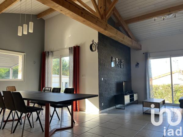 House for sale 5 rooms 125 m² La Châtaigneraie