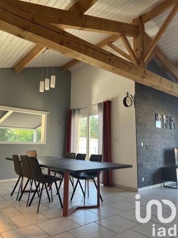 House for sale 5 rooms 125 m² La Châtaigneraie