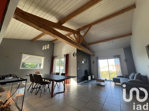 House for sale 5 rooms 125 m² La Châtaigneraie