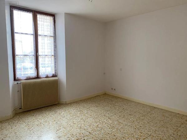 Location - Appartement Paray-le-Monial 71600 3 pièces 60 m 2
