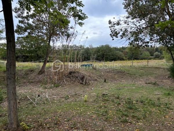 Terrain de loisirs de 1 852 m²