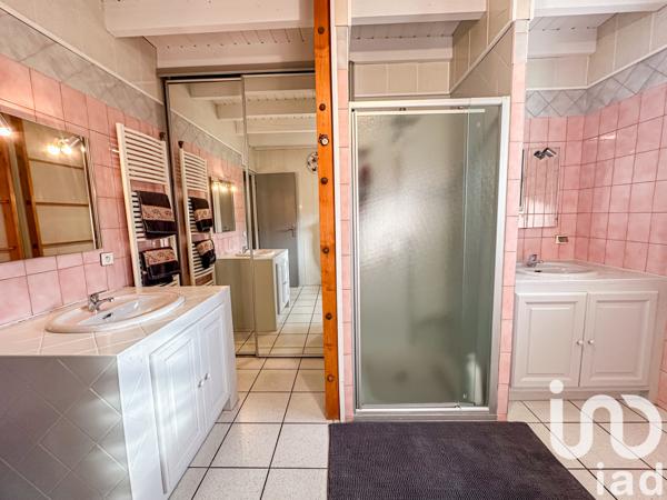 Maison à vendre 9 pièces 220 m² Cornas