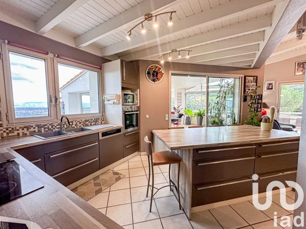 Maison à vendre 9 pièces 220 m² Cornas