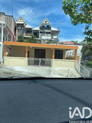 Location maison 4 pièces 81 m² Le Gosier