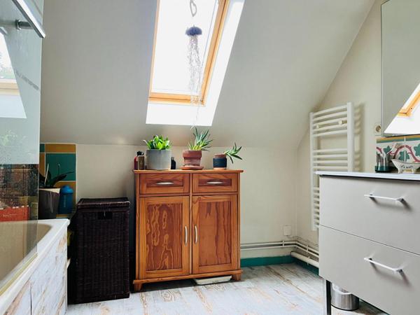 NECY - MAISON 5 CHAMBRES EN PARFAIT ETAT