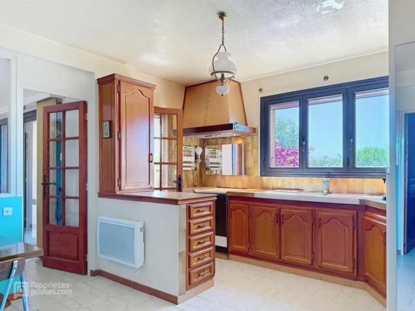 Maison 7 pièces 170m2 vue dominante et mer