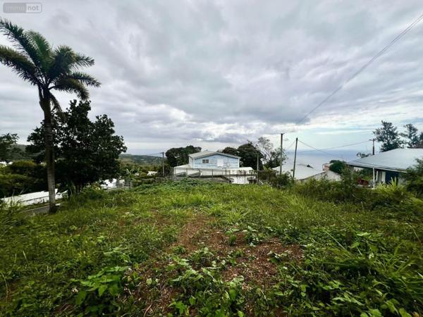 Terrain à Batir à vendre à La-Montagne à la Réunion (97417), ref : 97405/183