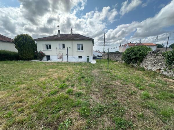 Maison rénovée, 3 chambres, bureau, jardin, sous-sol