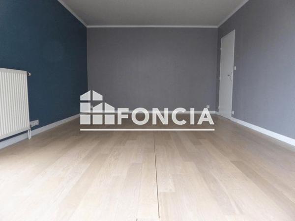 Location Appartement 3 pièces 61.98 m² - 76 RUE ANDRE SAGET Laval 53000