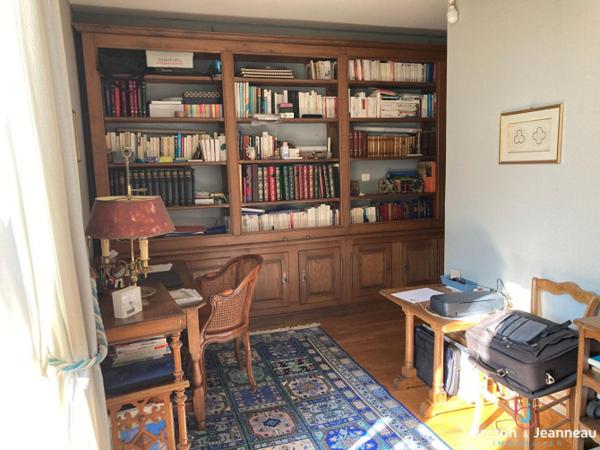 Ancien Presbytère proche de Javron les Chapelles