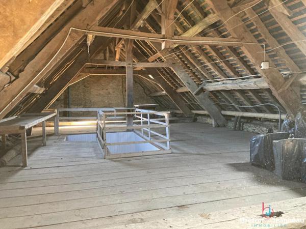 Ancien Presbytère proche de Javron les Chapelles