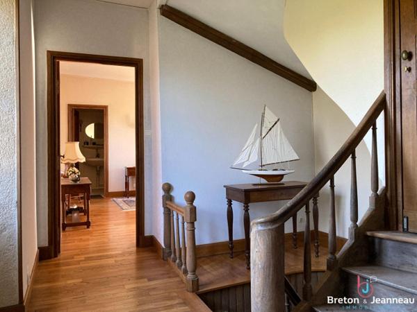 Ancien Presbytère proche de Javron les Chapelles