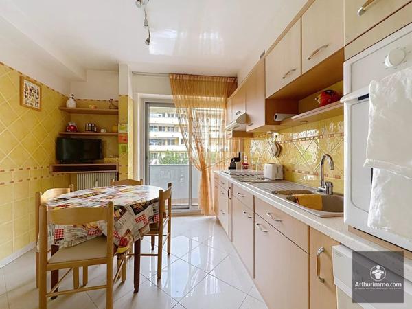 Vente Appartement 4 pièces 93 m2 à Le Coteau