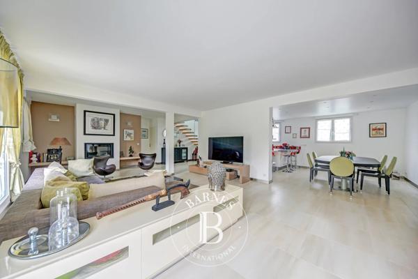 Saint-Nom-la-Bretèche, Maison 5 Chambres -  200 m² à vendre