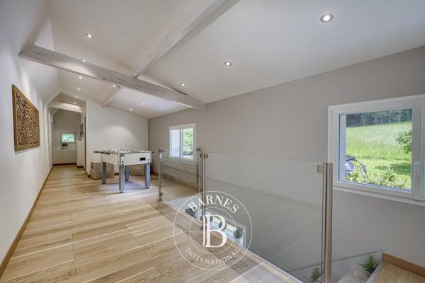 Beaumont, Maison 4 Chambres -  339 m² à vendre