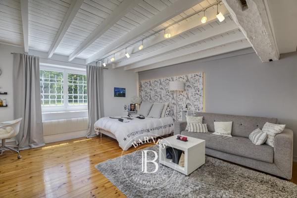 Beaumont, Maison 4 Chambres -  339 m² à vendre