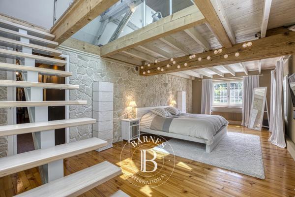 Beaumont, Maison 4 Chambres -  339 m² à vendre