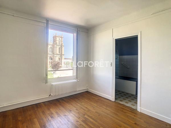 Location appartement Vitry-le-François - 4 pièce(s) - 83 m² - 570 €/mois