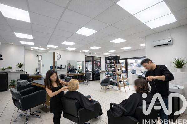 Esthétique, Coiffure​ à vendre 54 m² Égly
