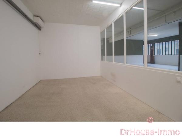 Commerce à louer 8 pièces de 1 141 m²