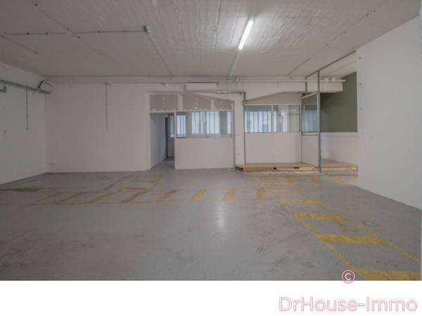 Commerce à louer 8 pièces de 1 141 m²