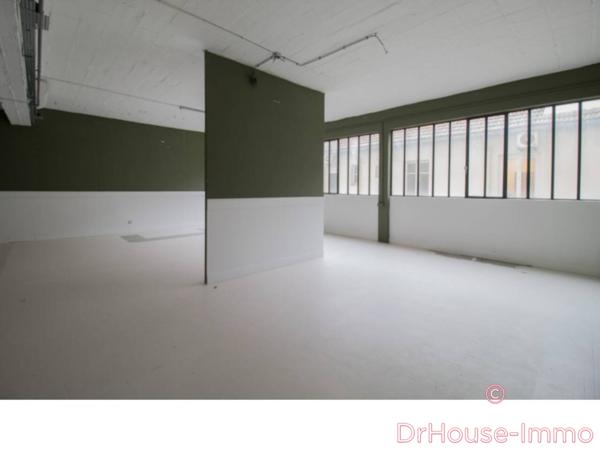 Commerce à louer 8 pièces de 1 141 m²