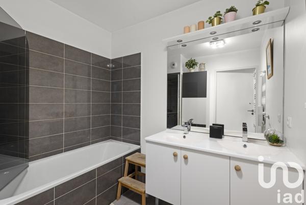 Appartement à vendre 3 pièces 58 m² Gardanne