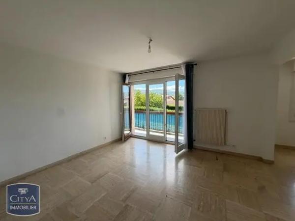 Appartement à louer 3 pièces 73.69m² Valleiry (74520)