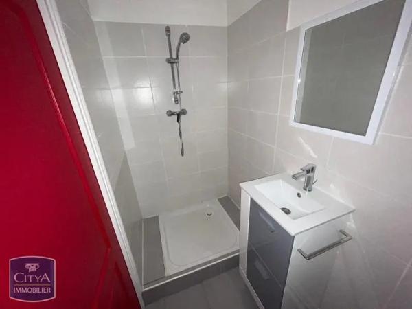 Appartement à louer 1 pièce 19.62m² Châtel-Guyon (63140)
