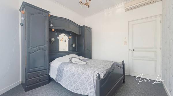 Immeuble à vendre 10 pièces de 295 m²