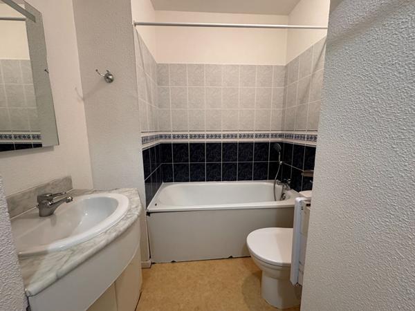 Studio A516 meublé confortable à Orléans sud, à deux pas du tramway