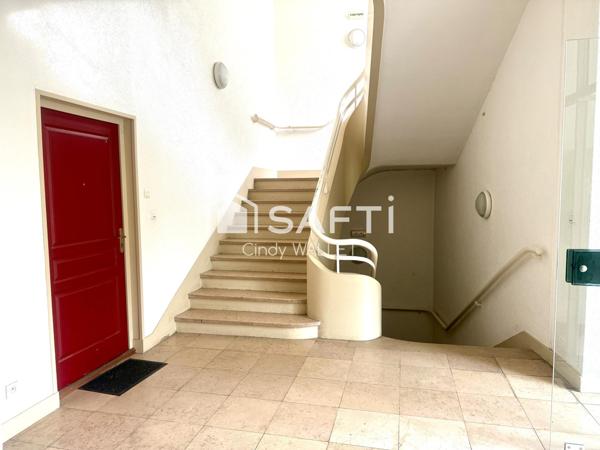 Idéalement situé , résidence sécurisée